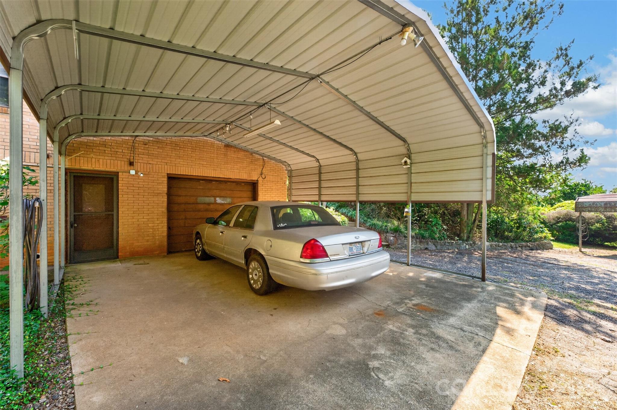 3175 Lynn Mountain Road