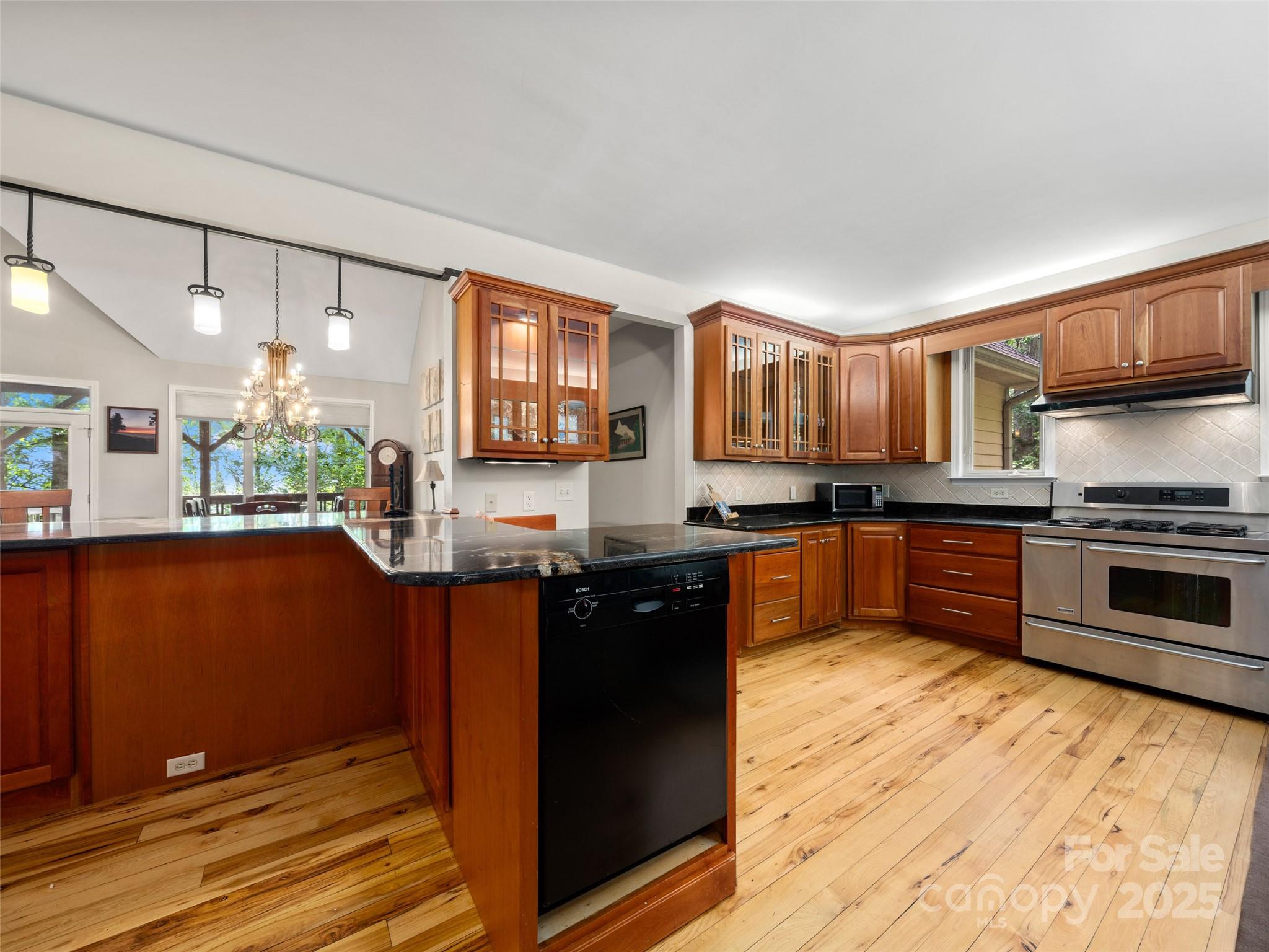 116 Hawk Ridge