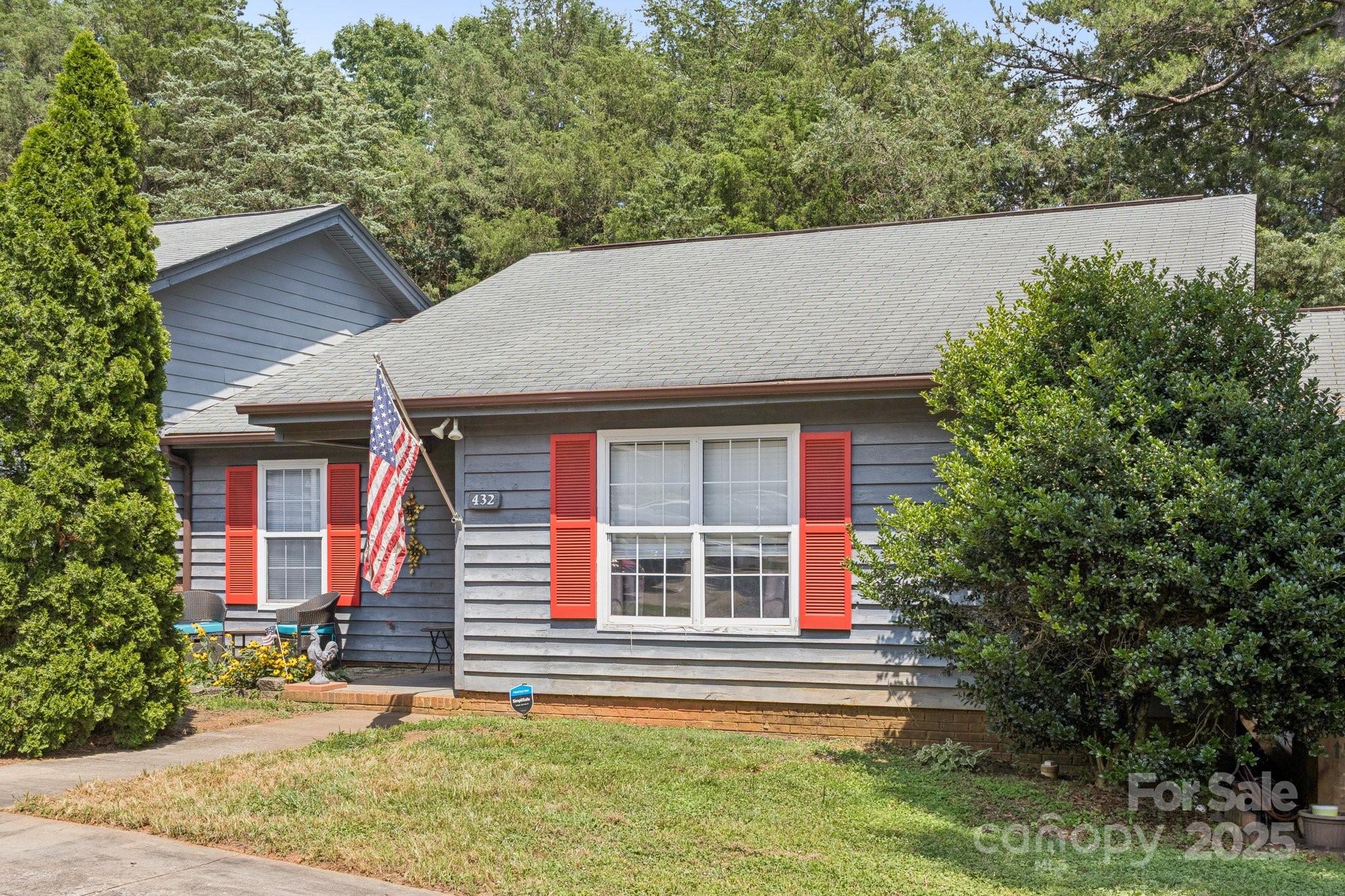 432 English Ivy Court