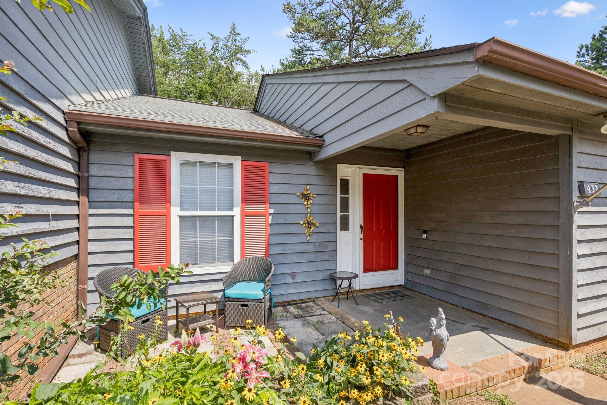 432 English Ivy Court