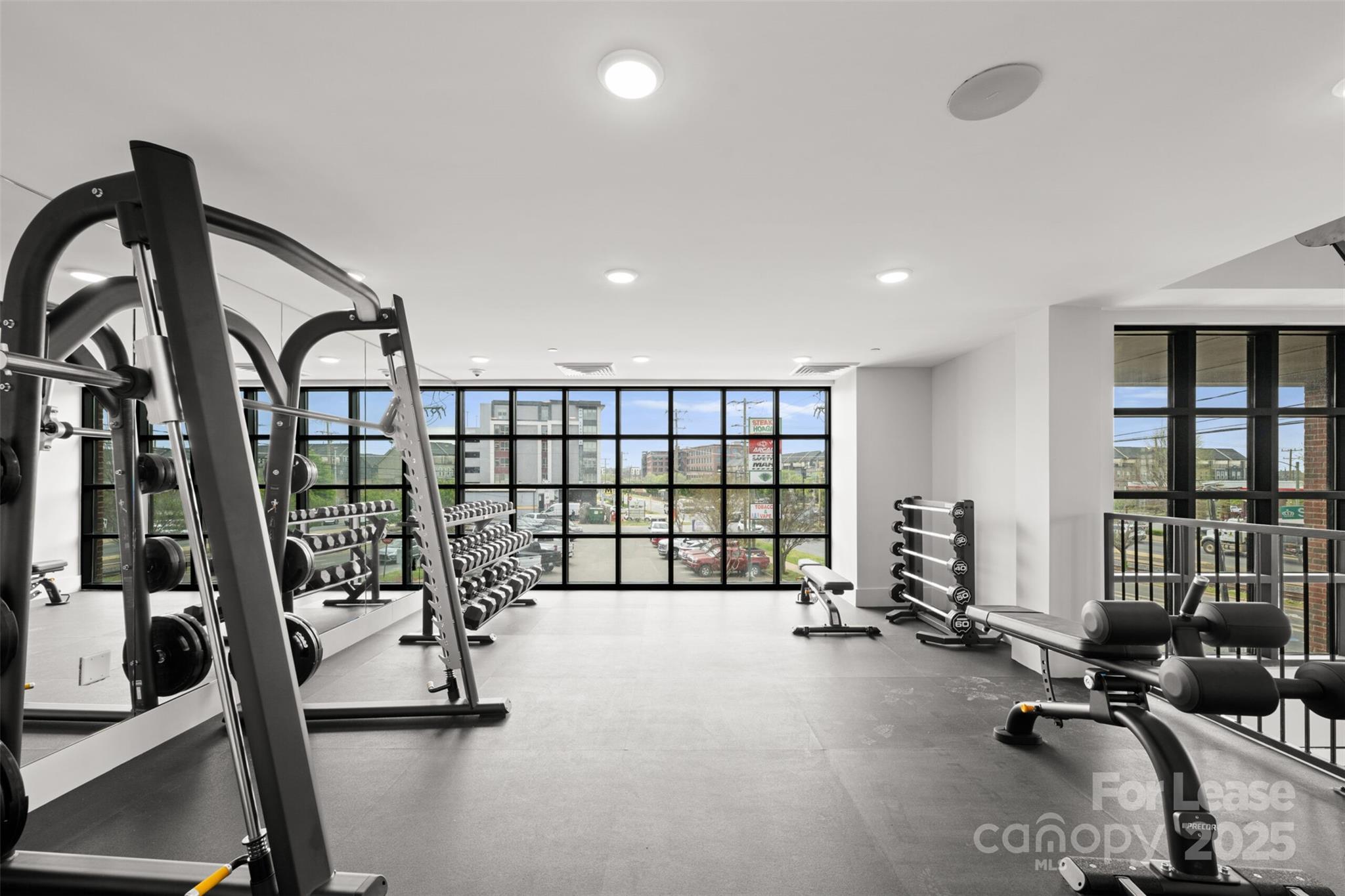 Charlotte, North Carolina 28209, United States, 2 Bedrooms Bedrooms, ,2 BathroomsBathrooms,Residential,Active,5342