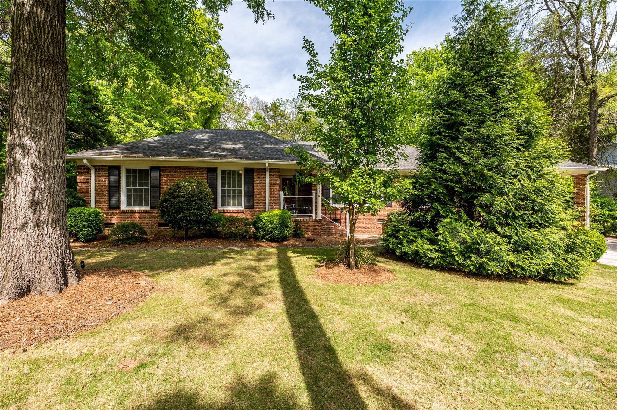 10316 Whitethorn Drive