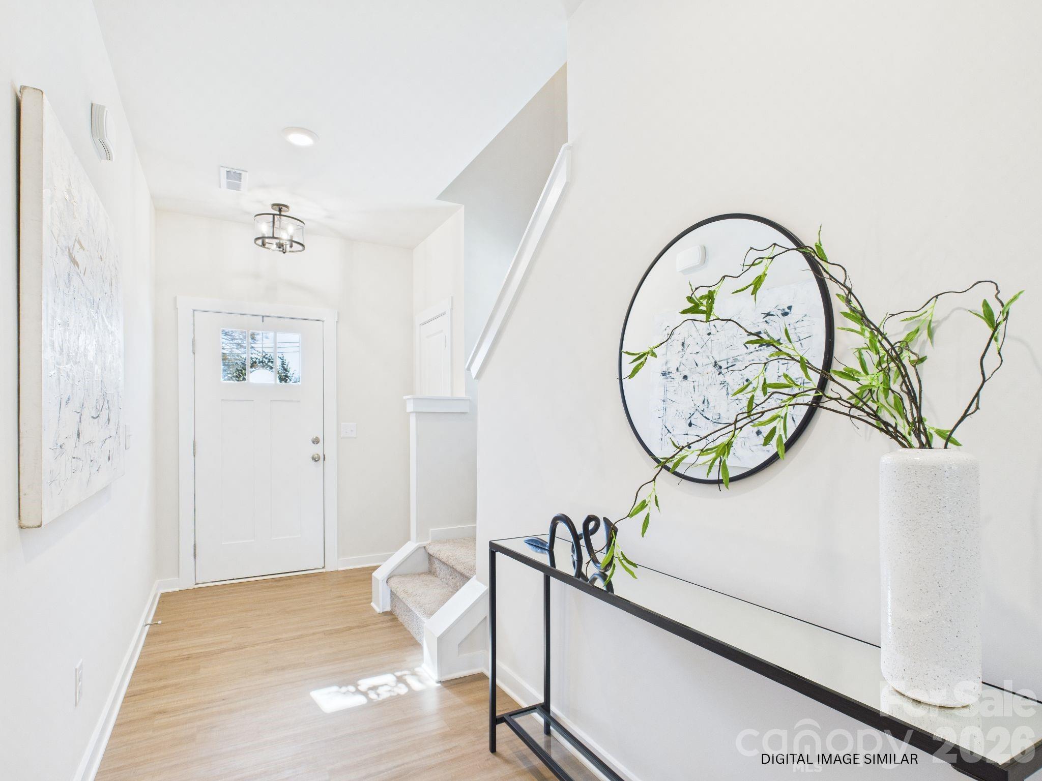 311 E King Street 05