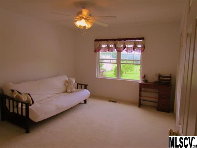 Meadowridge Place - Residential