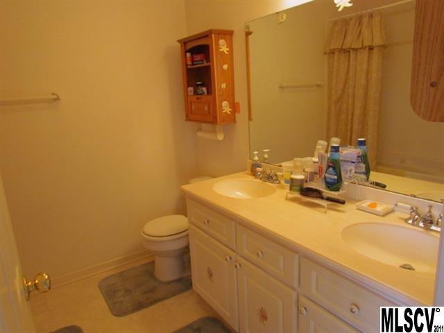 Meadowridge Place - Residential