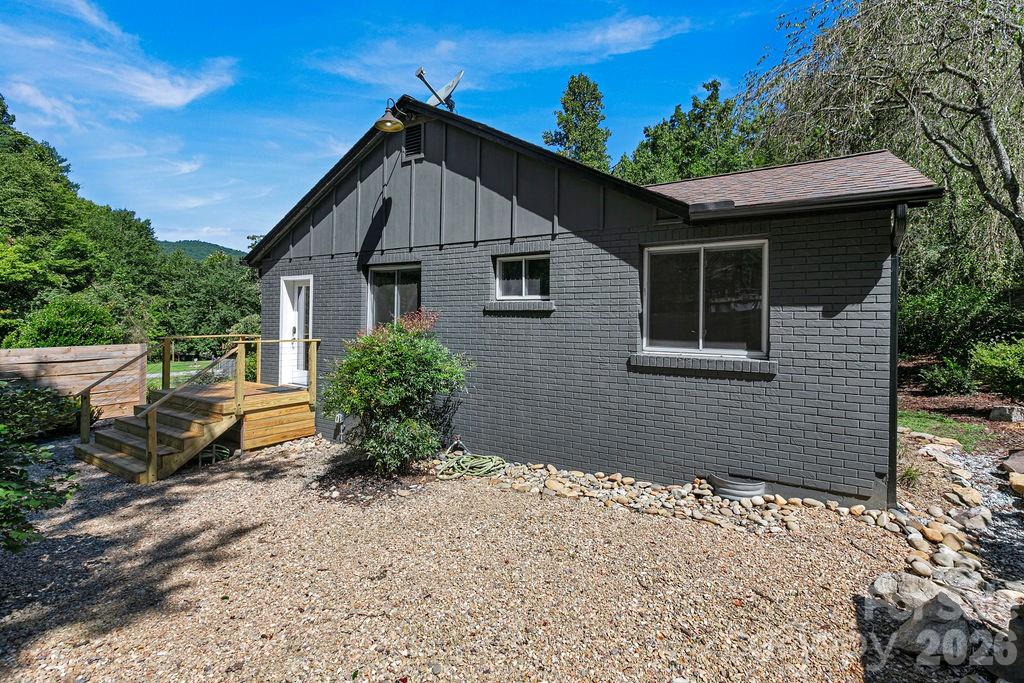 354 King Road