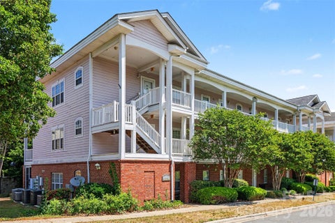 Photo of 9241 Meadow Vista Road, Charlotte, NC 28213 (MLS # 4377590)