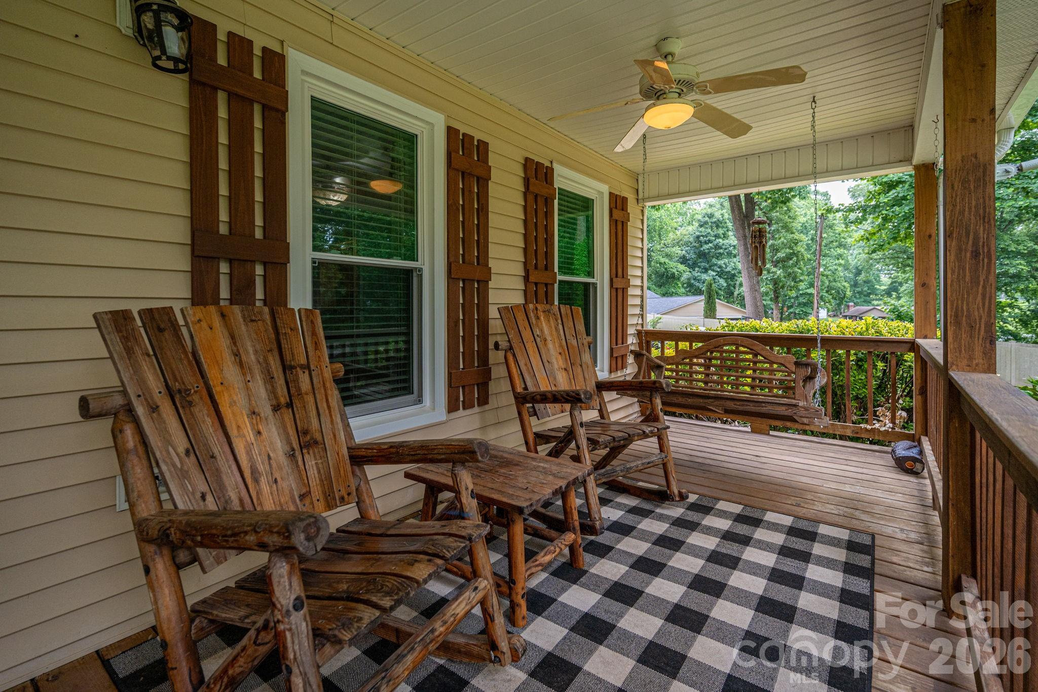2402 Elmwood Circle