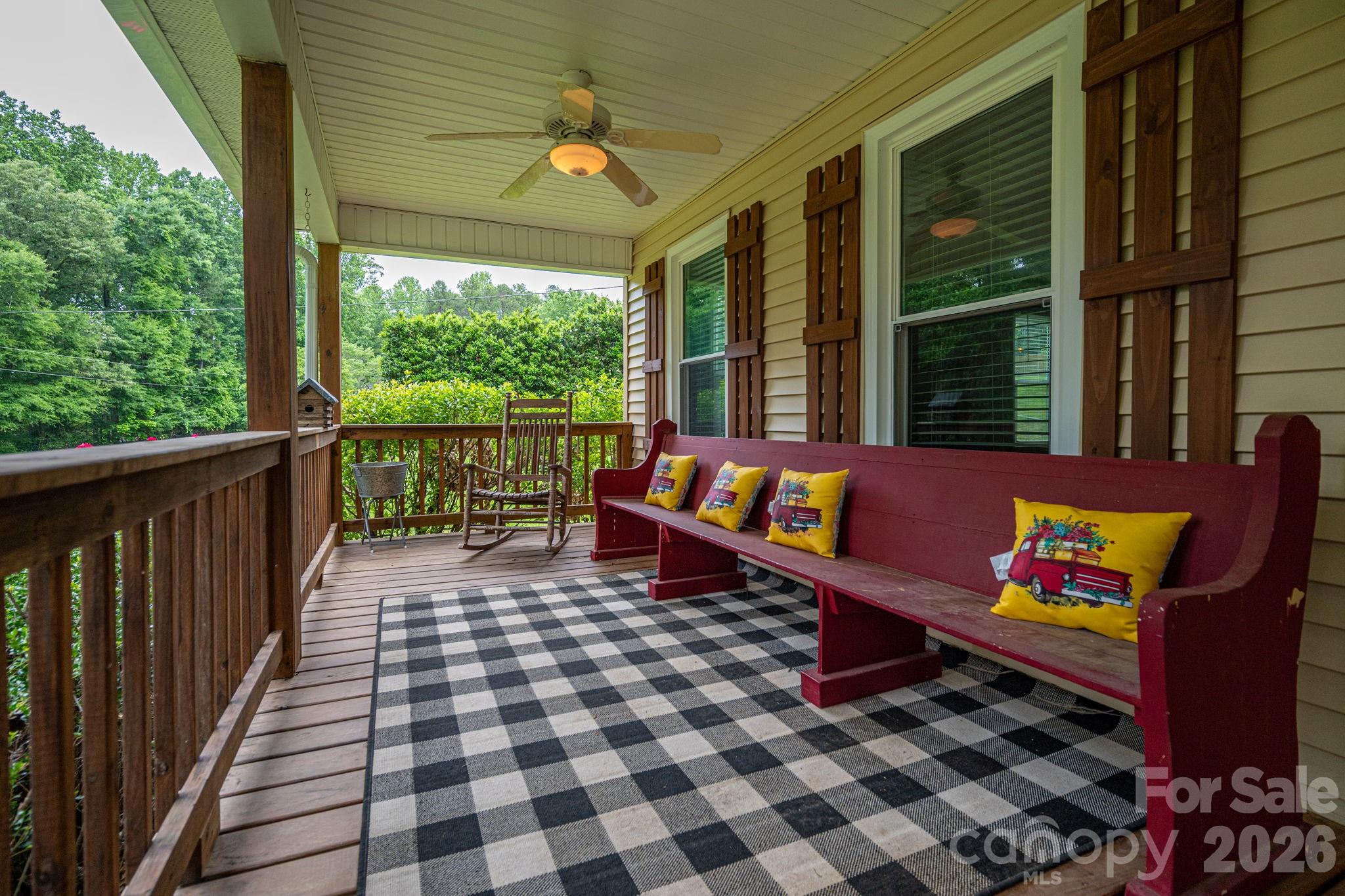 2402 Elmwood Circle