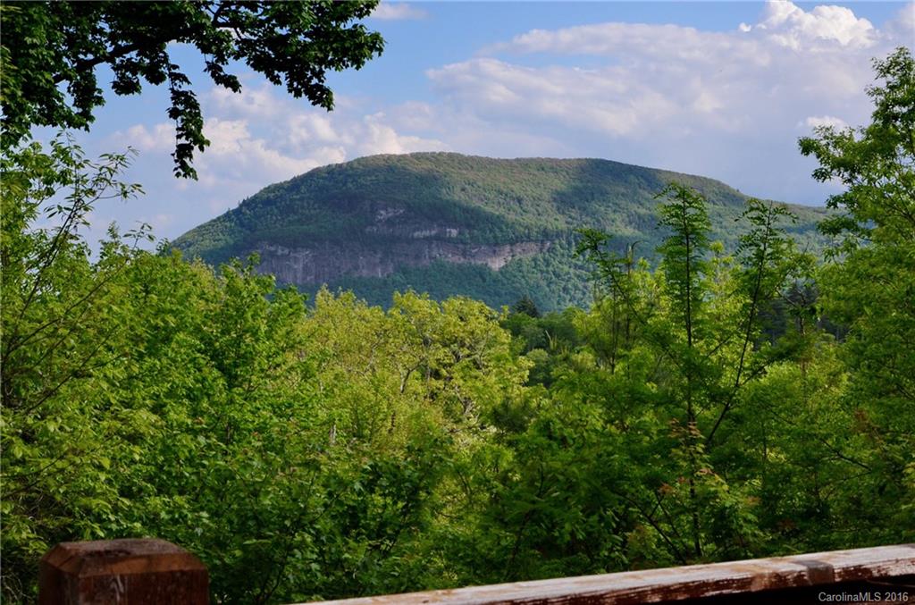 Mountaintop Golf & Lake Club - Residential