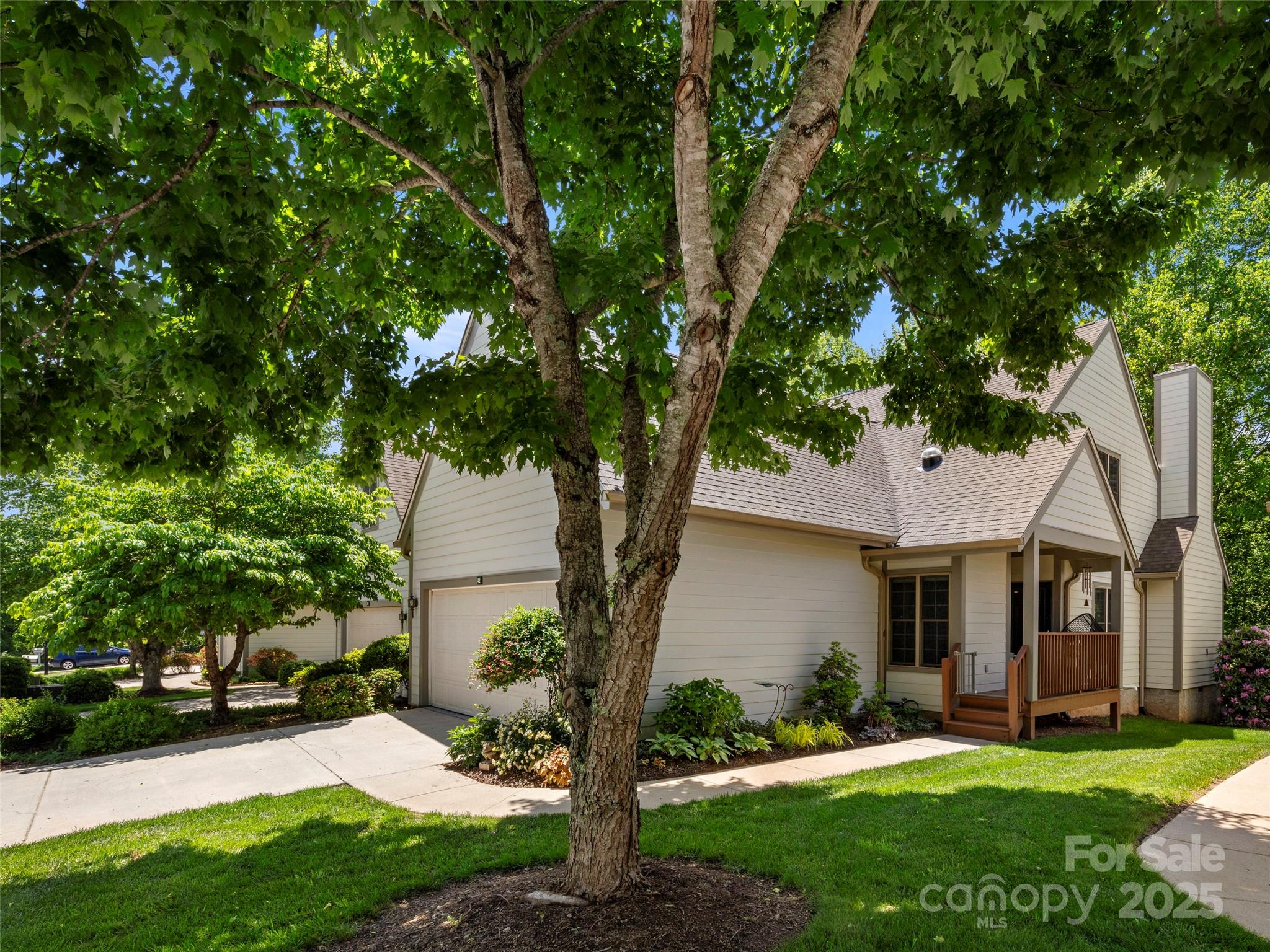 42 Pinnacle Point Drive