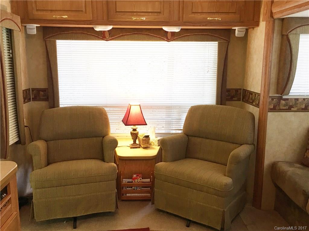 Twin Harbor - Residential