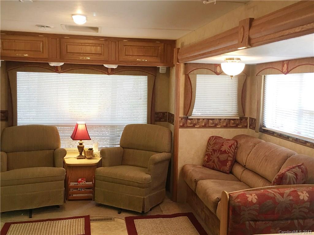 Twin Harbor - Residential