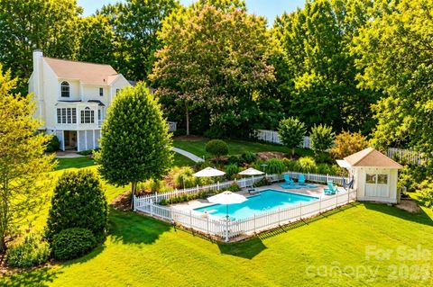 Photo of 127 Vista Drive, Davidson, NC 28036 (MLS # 4394451)
