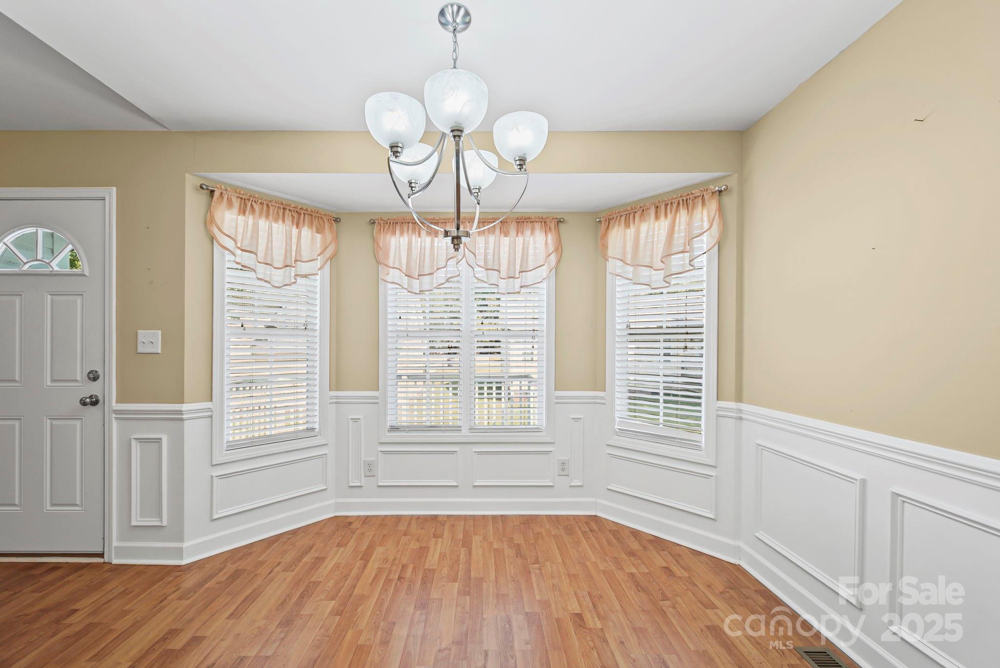 Kannapolis, North Carolina 28083, United States, 3 Bedrooms Bedrooms, ,2 BathroomsBathrooms,Residential,Active,228823