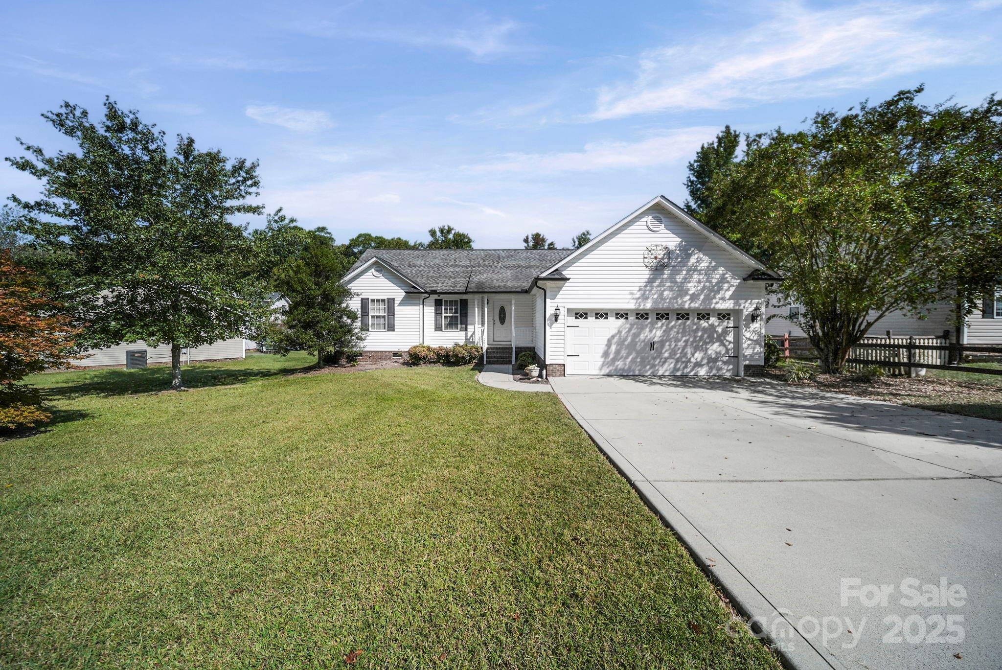 Kannapolis, North Carolina 28083, United States, 3 Bedrooms Bedrooms, ,2 BathroomsBathrooms,Residential,Active,228823