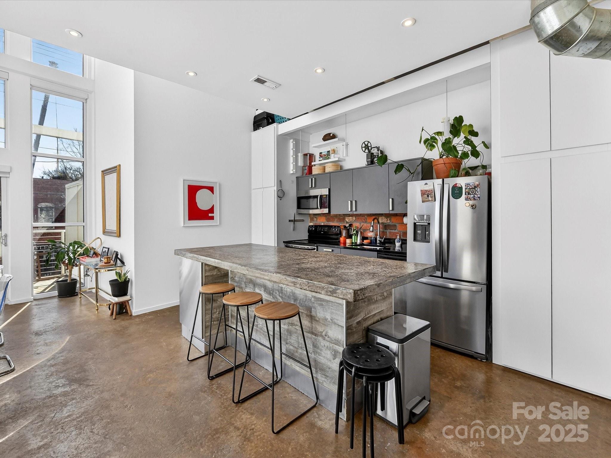 Fat City Condominium - Residential