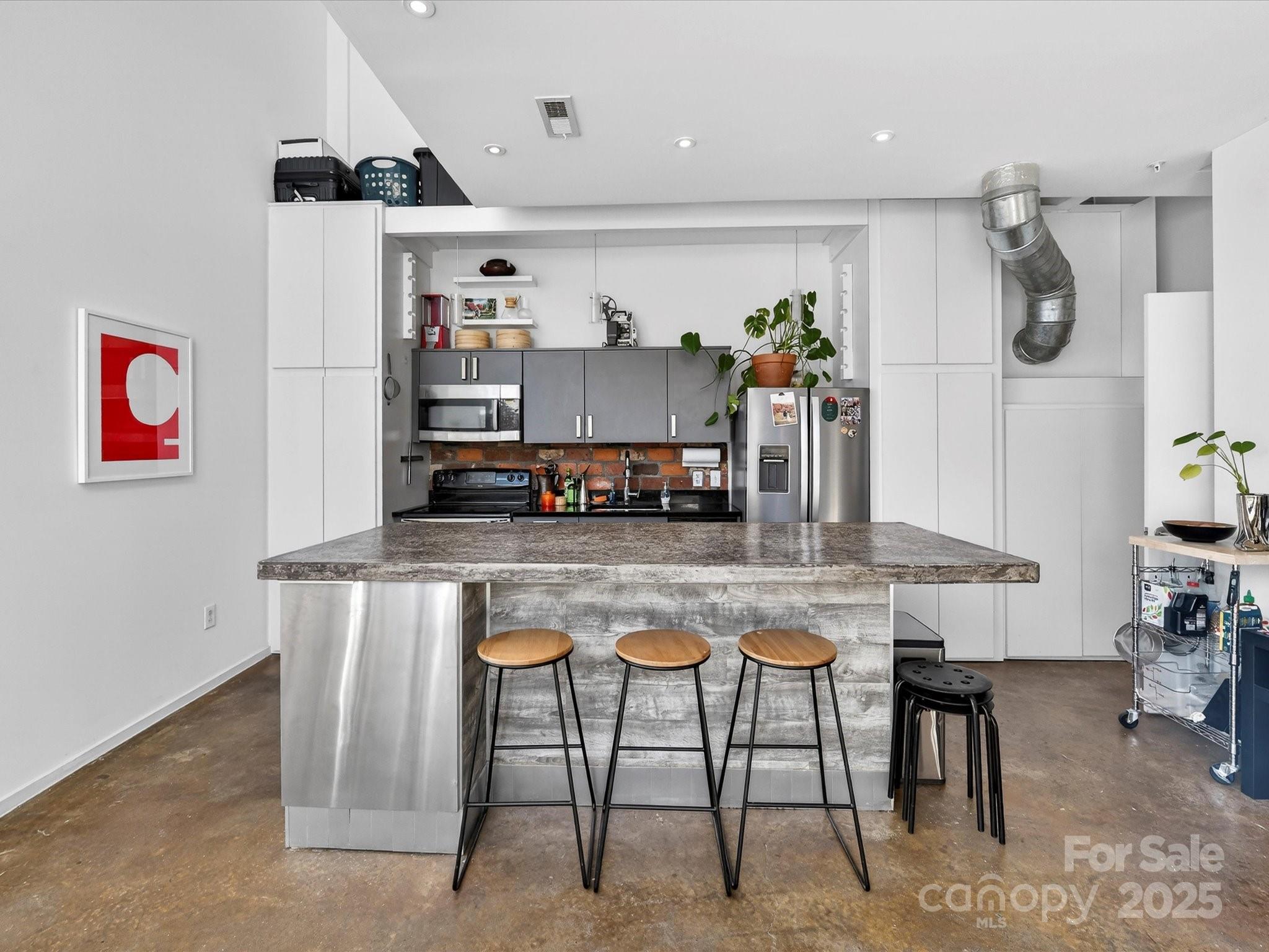 Fat City Condominium - Residential