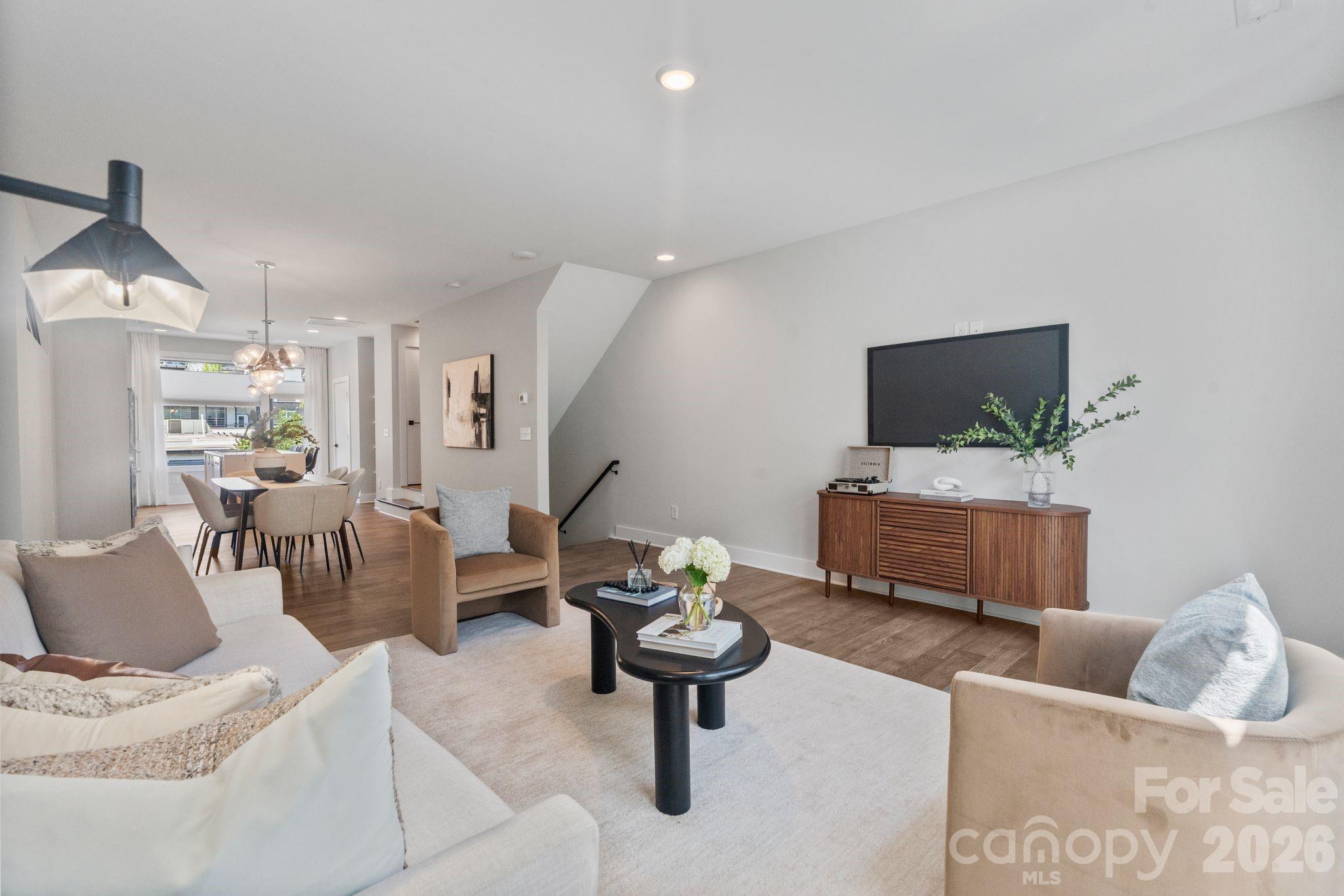 1218 Minter Place