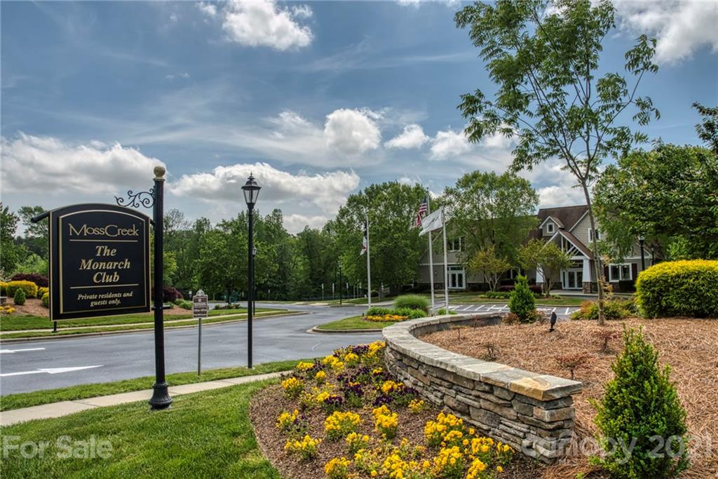 Moss Creek Village - Residential
