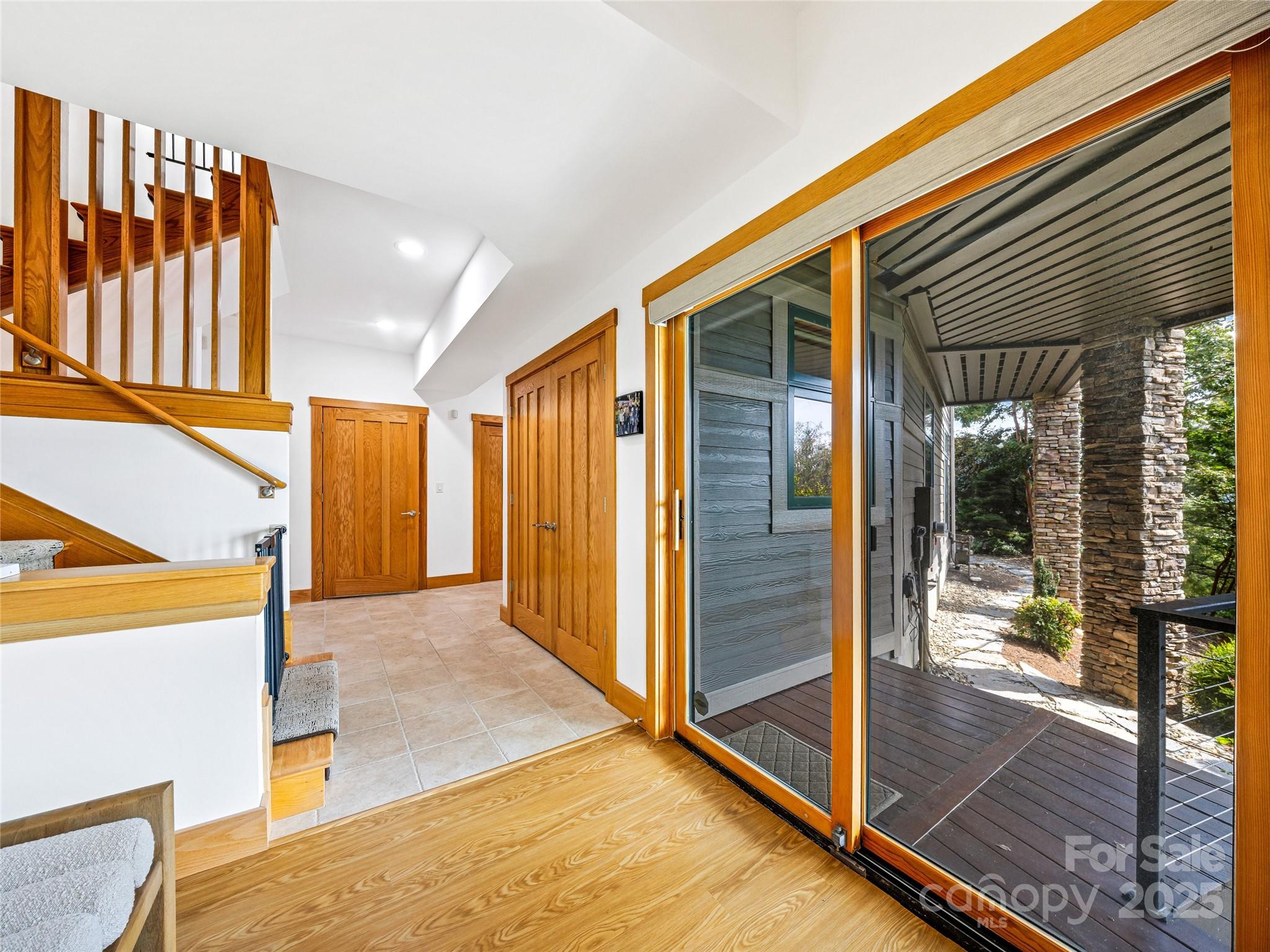 Reynolds Mountain - Residential