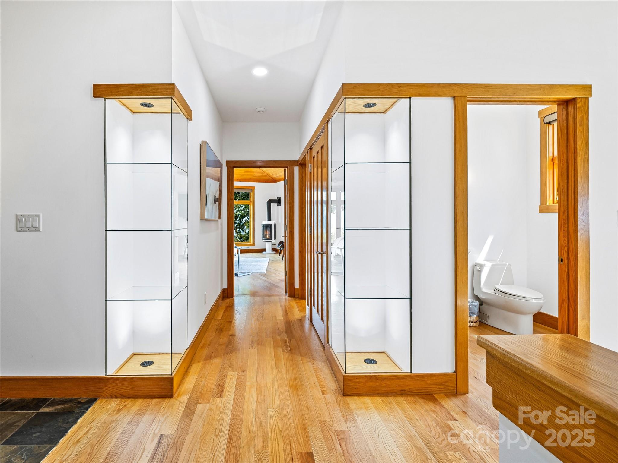 Reynolds Mountain - Residential