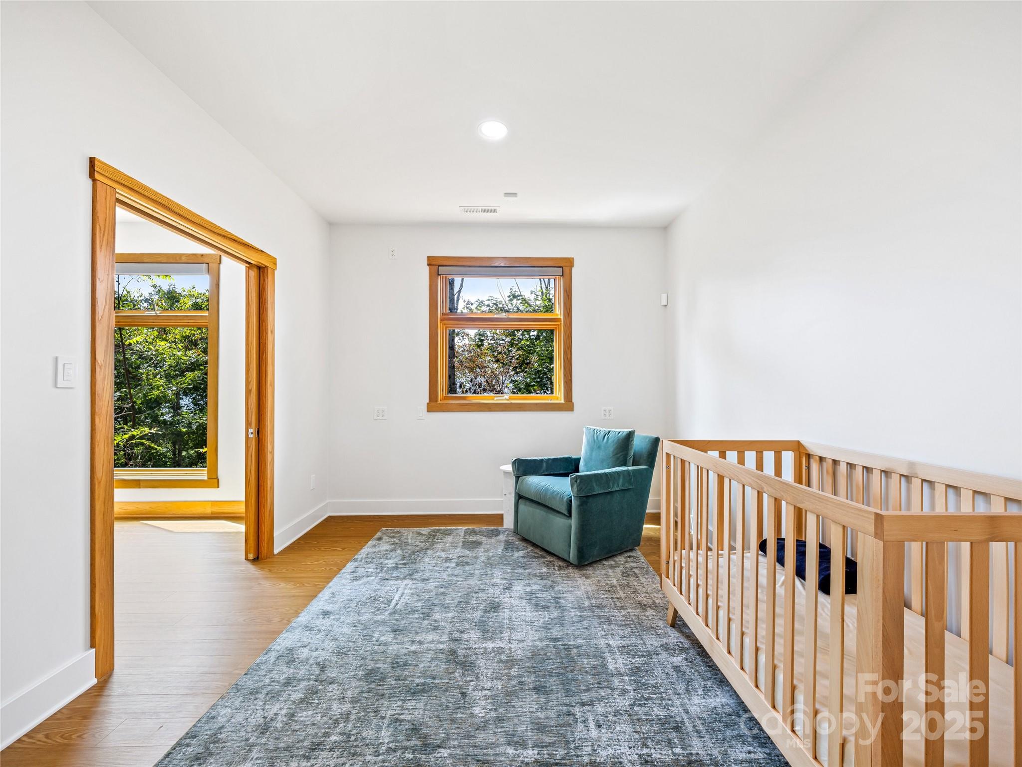 Reynolds Mountain - Residential