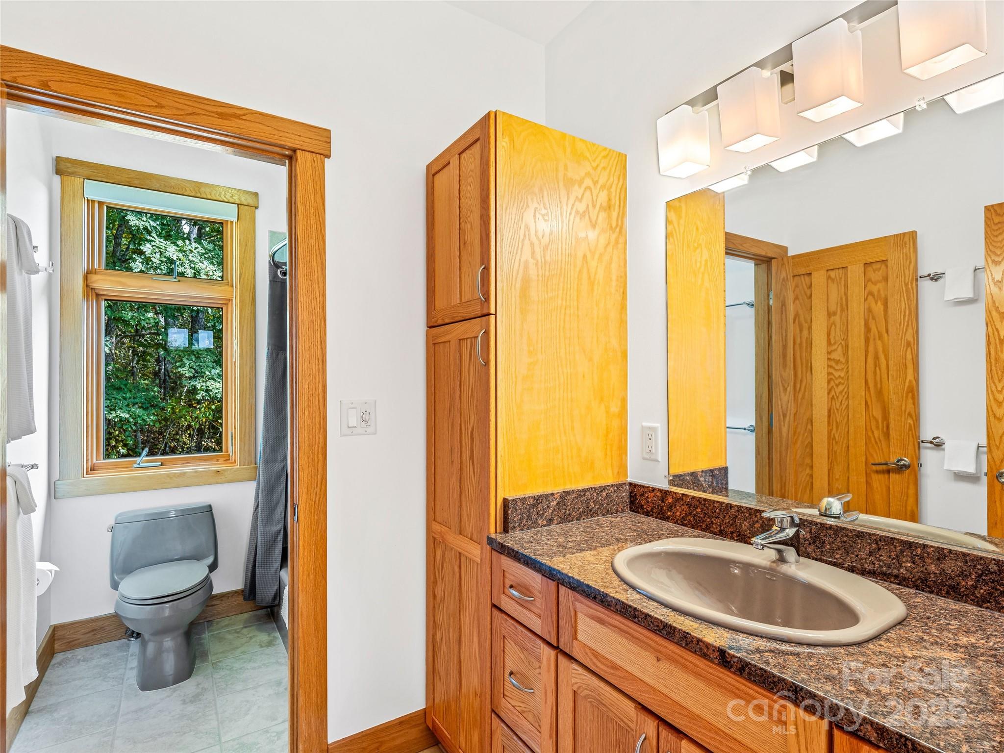 Reynolds Mountain - Residential