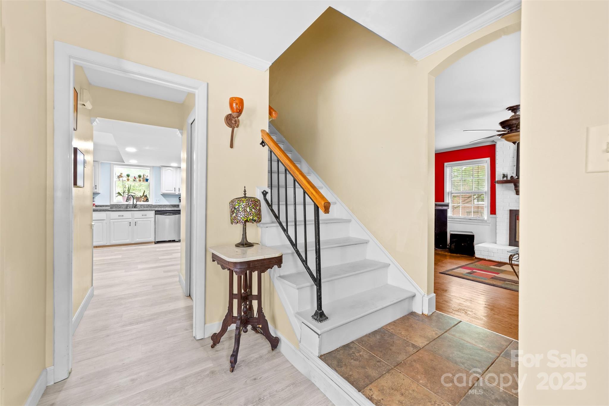 822 Ingraham Place