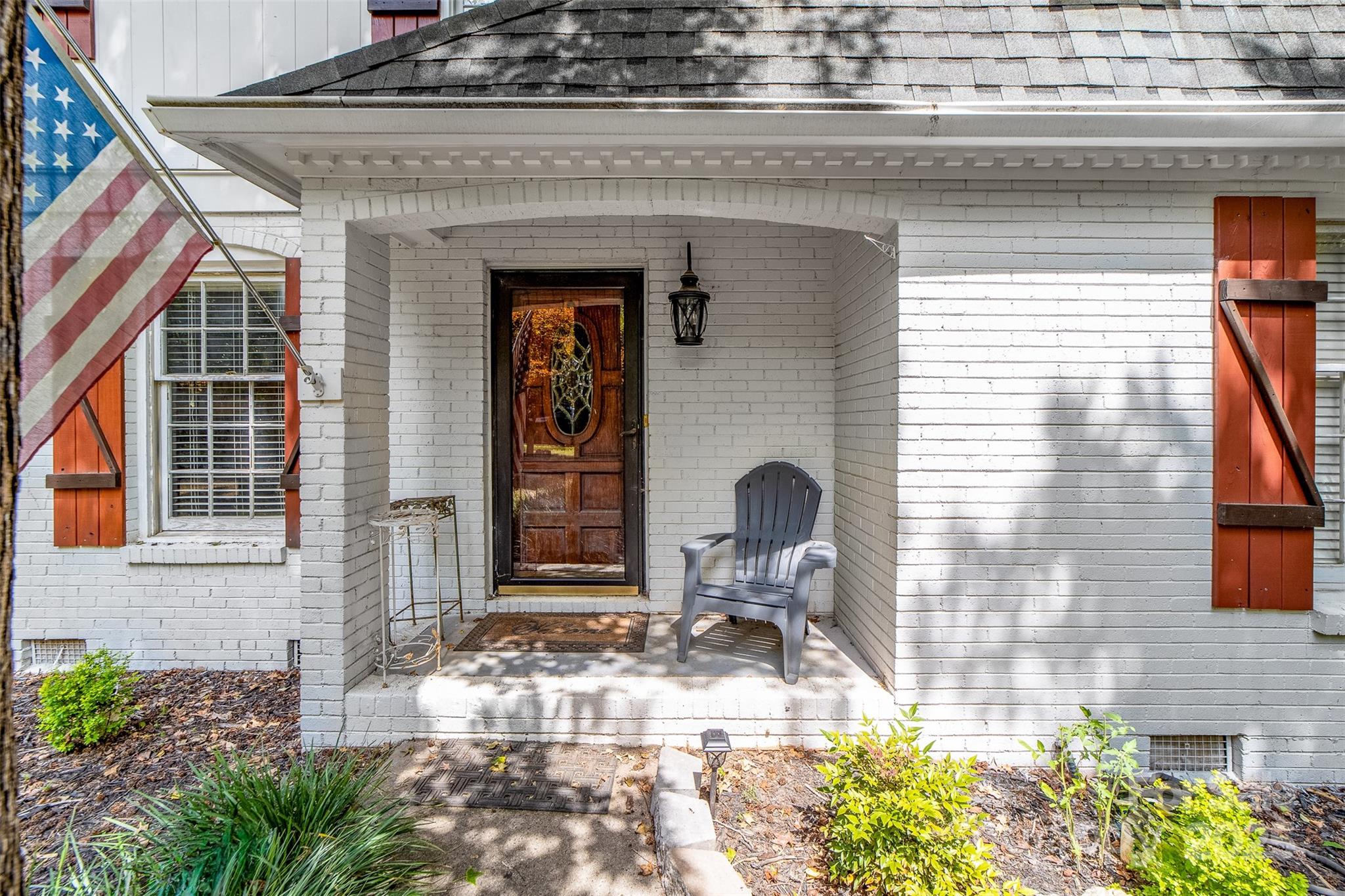 822 Ingraham Place