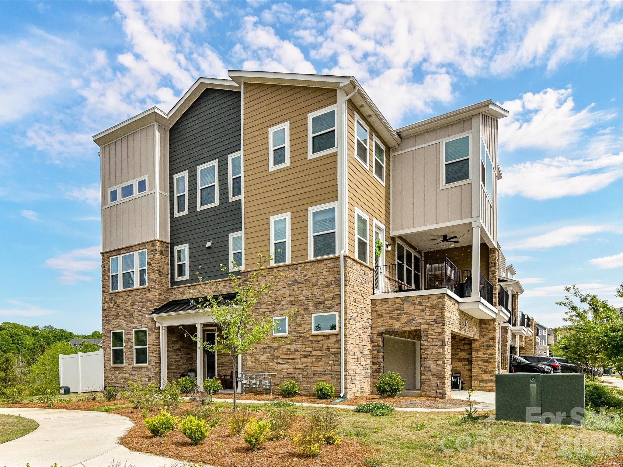 Aria at the Park - Residential