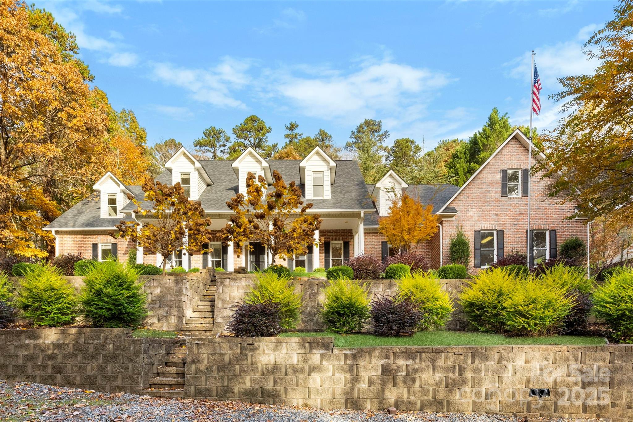 77 Bridlewood Place NE