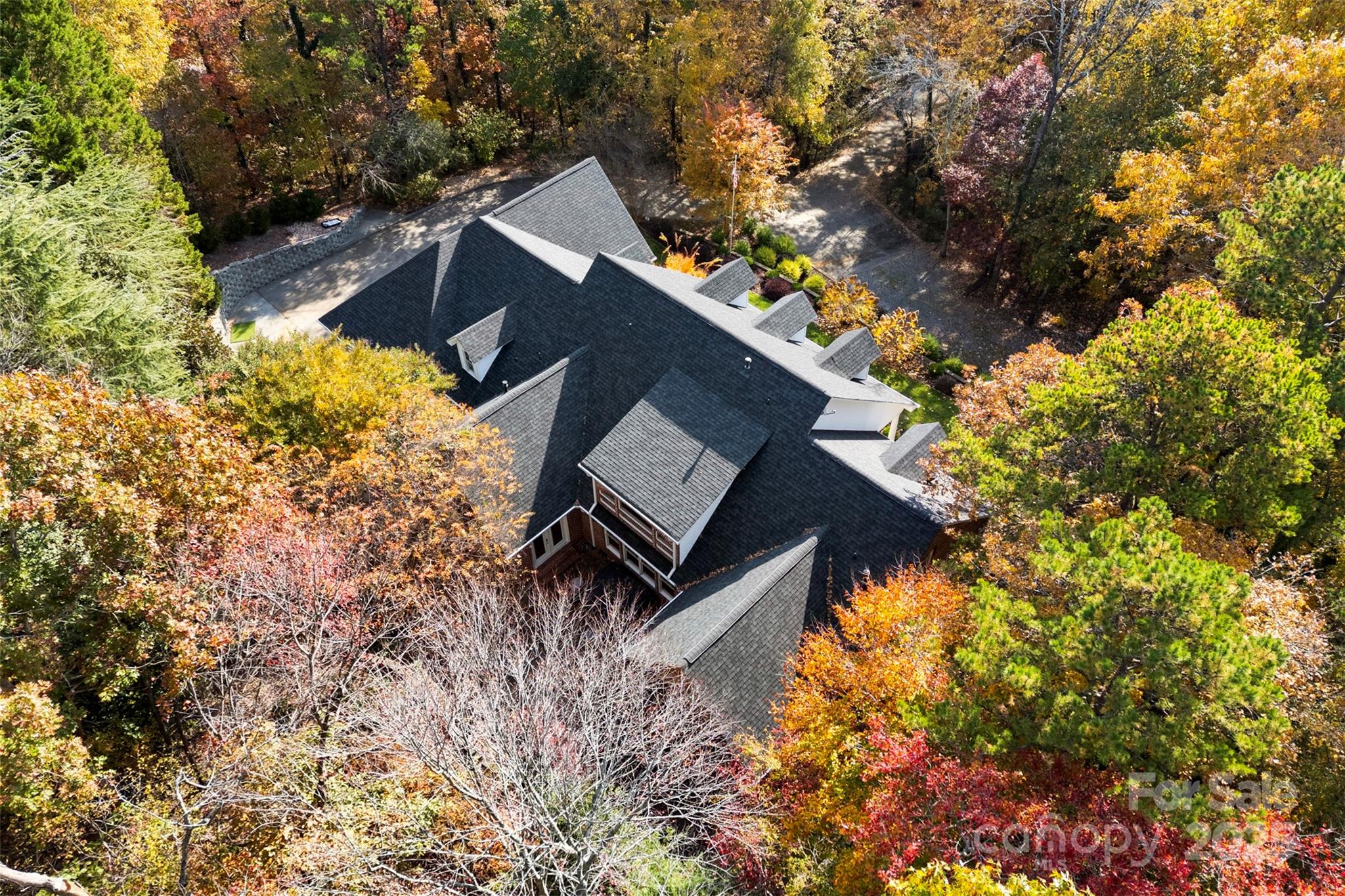 77 Bridlewood Place NE