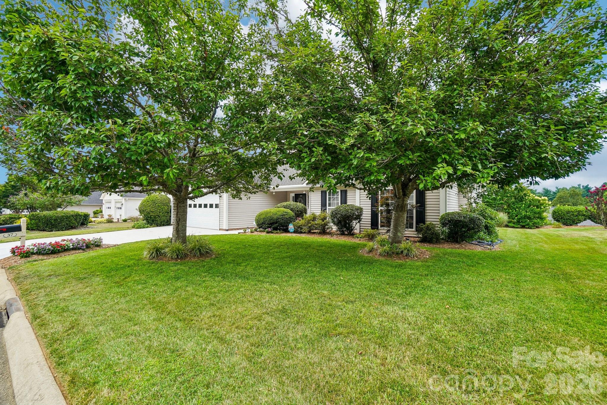 37 Stonehollow Road