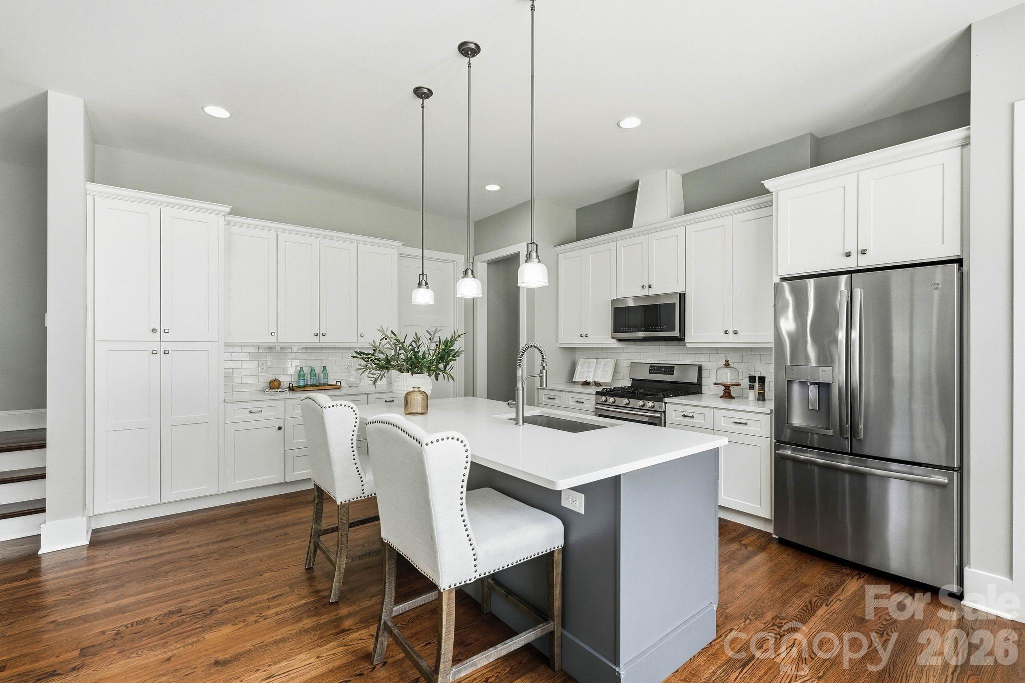 1303 Cortland Road E