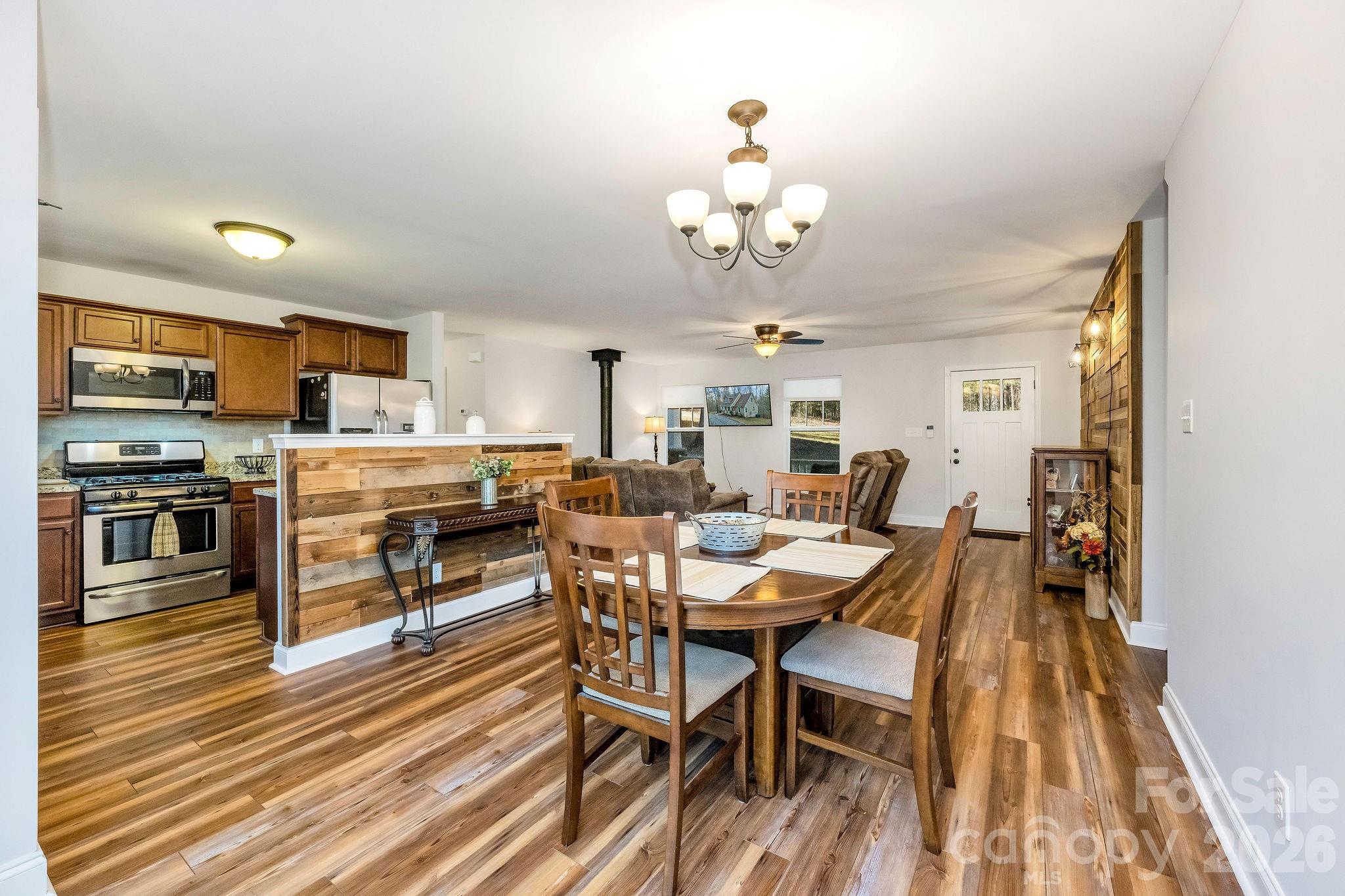 Roaring River Farms - Residential