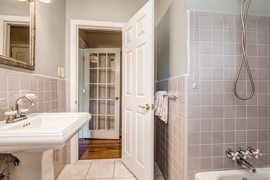 Sherwood Forest - Residential