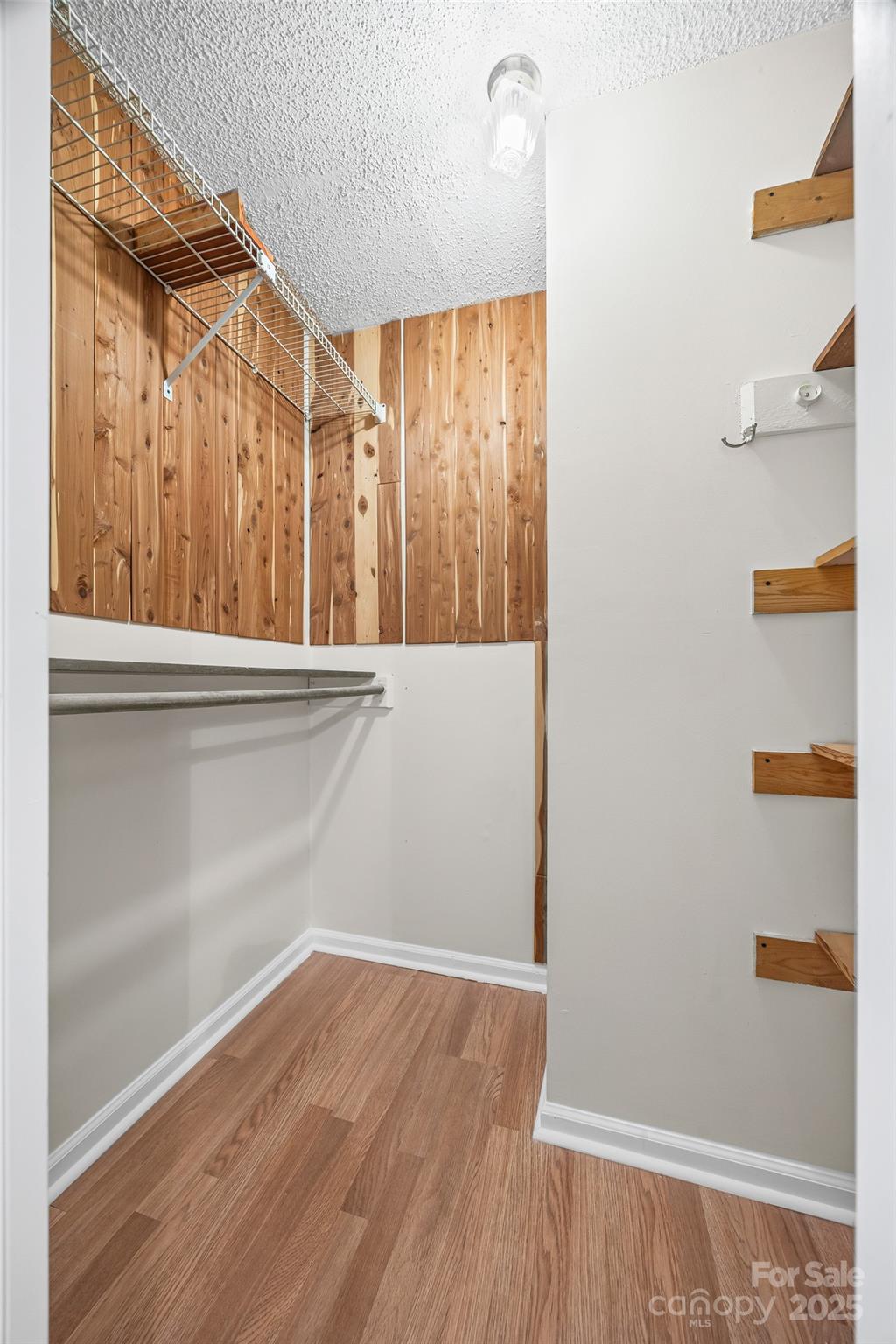 Tega Cay - Residential