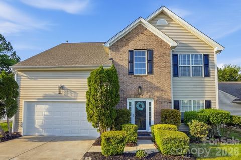 Photo of 6573 Long Nook Lane, Charlotte, NC 28079 (MLS # 4349157)