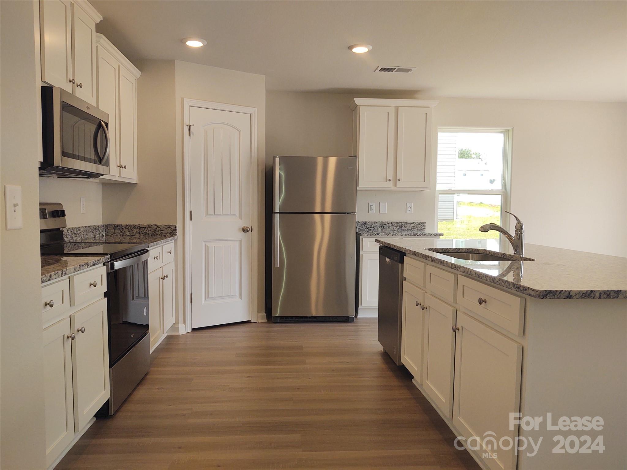 Stagecoach Station - Residential Lease