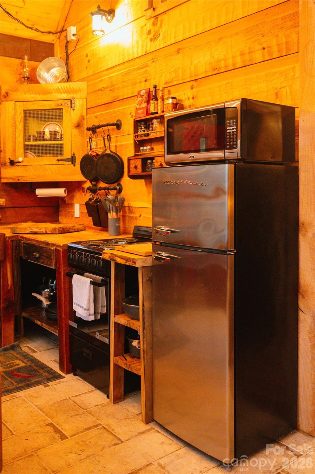 Glenn Oaks - Residential