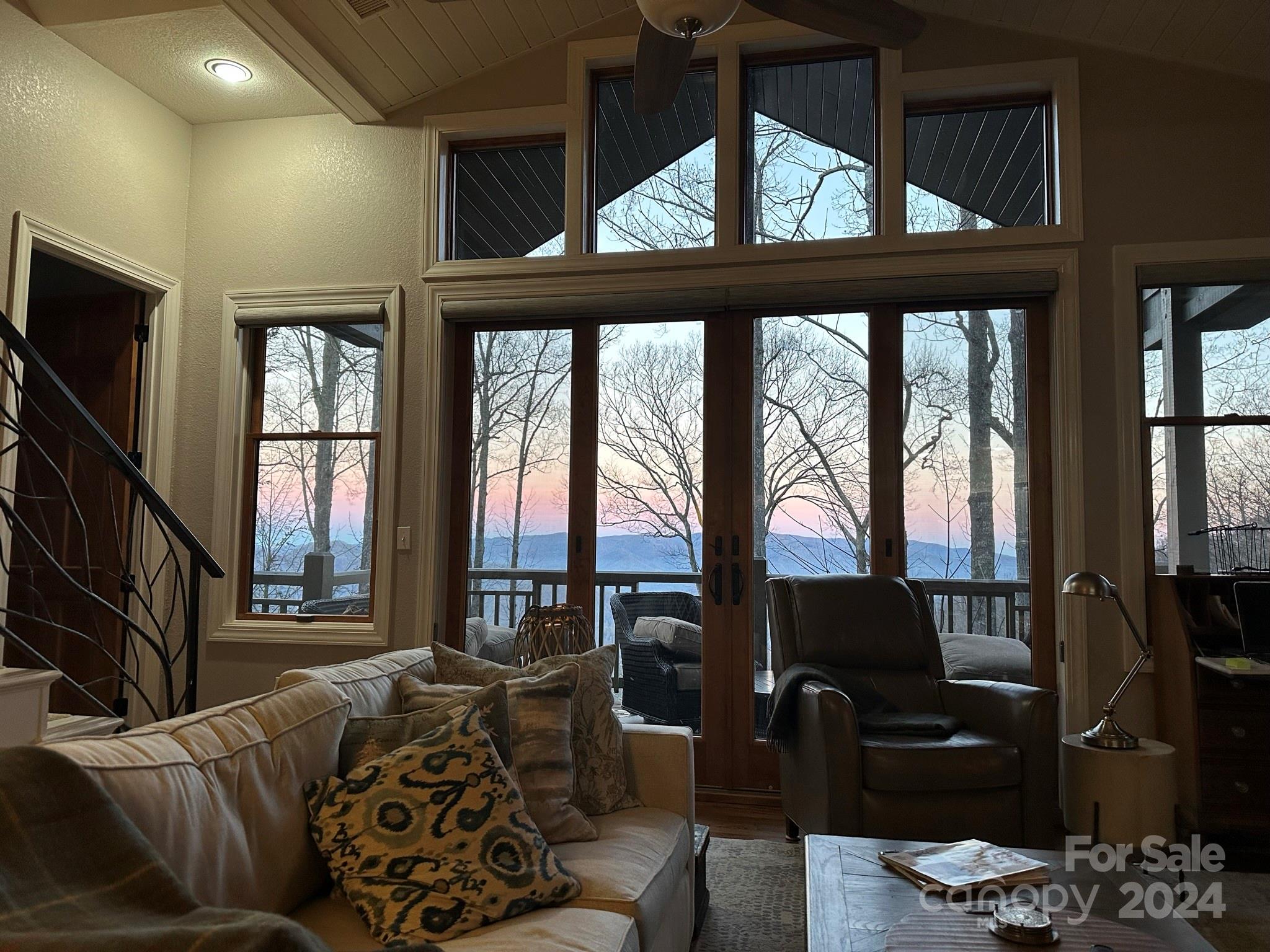 Austin View Villas - Residential