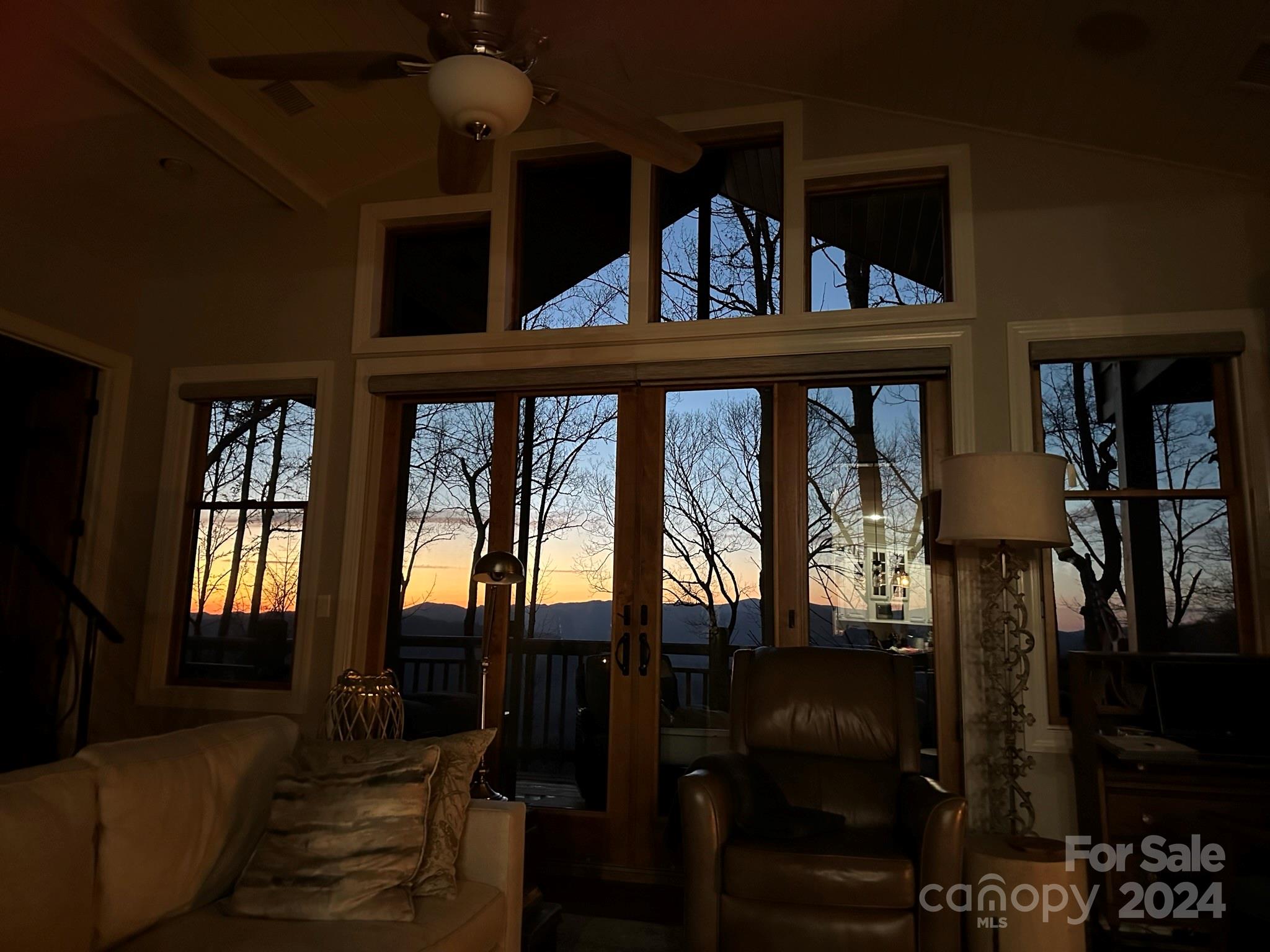 Austin View Villas - Residential