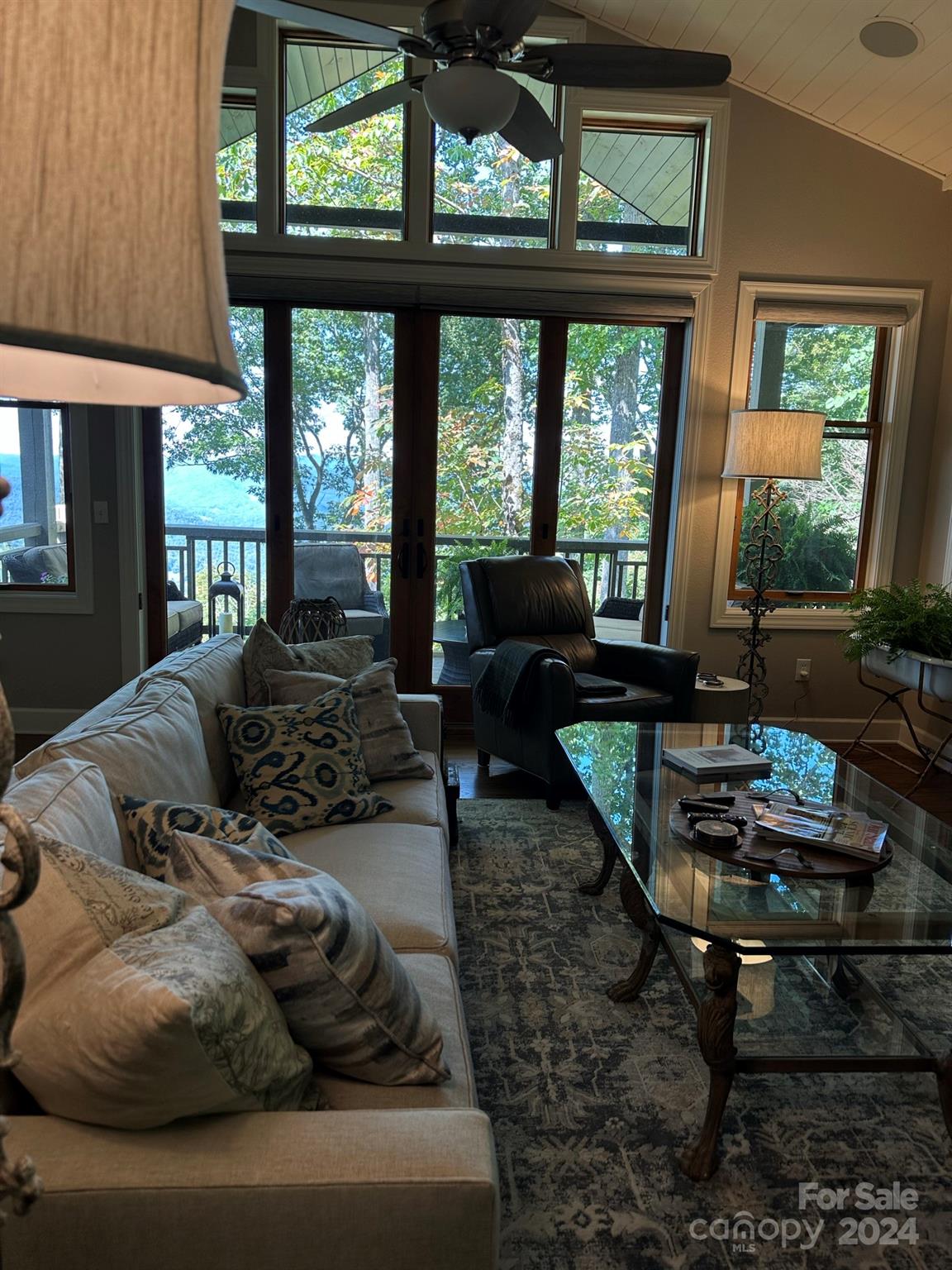 Austin View Villas - Residential