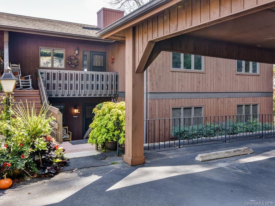 Enjoy Year Around Views from this Custom Built Bent Tree Condo.  This special home has many upgrades like none other including Open Floor Plan, 3BD/3BA, wood floors on Main level, Awesome kitchen with granite, Sub-zero Refrigerator, updated appliances, extra sink, Lower level with den with 2 Murphy Bed a 3rd bath, lg cedar closet