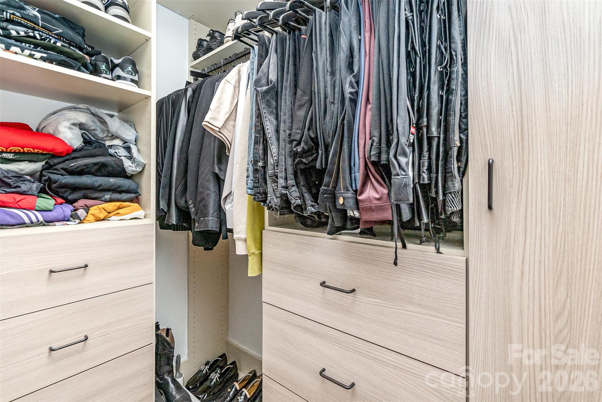 Metropolitan - Residential