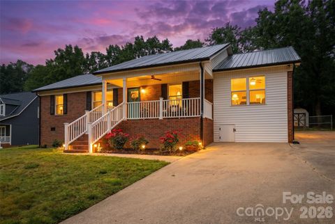 1293 Hickory Nut Lane Lincolnton NC 28092