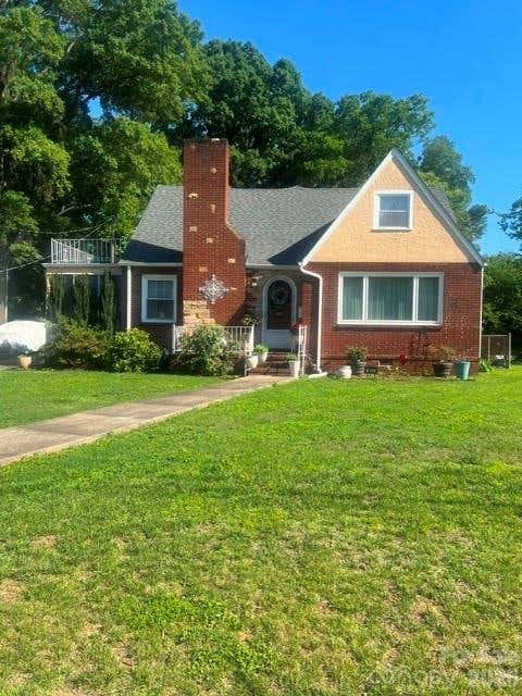 Photo of 1017 Druid Circle, Charlotte, NC 28206 (MLS # 4405229)