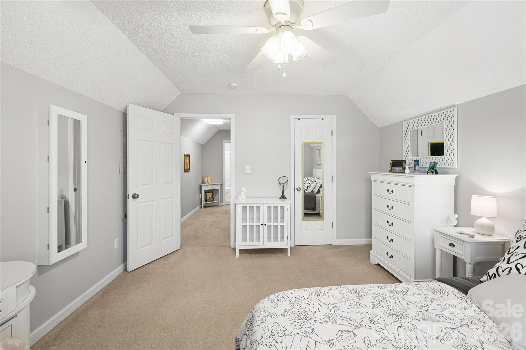 Links O Tryon - Residential