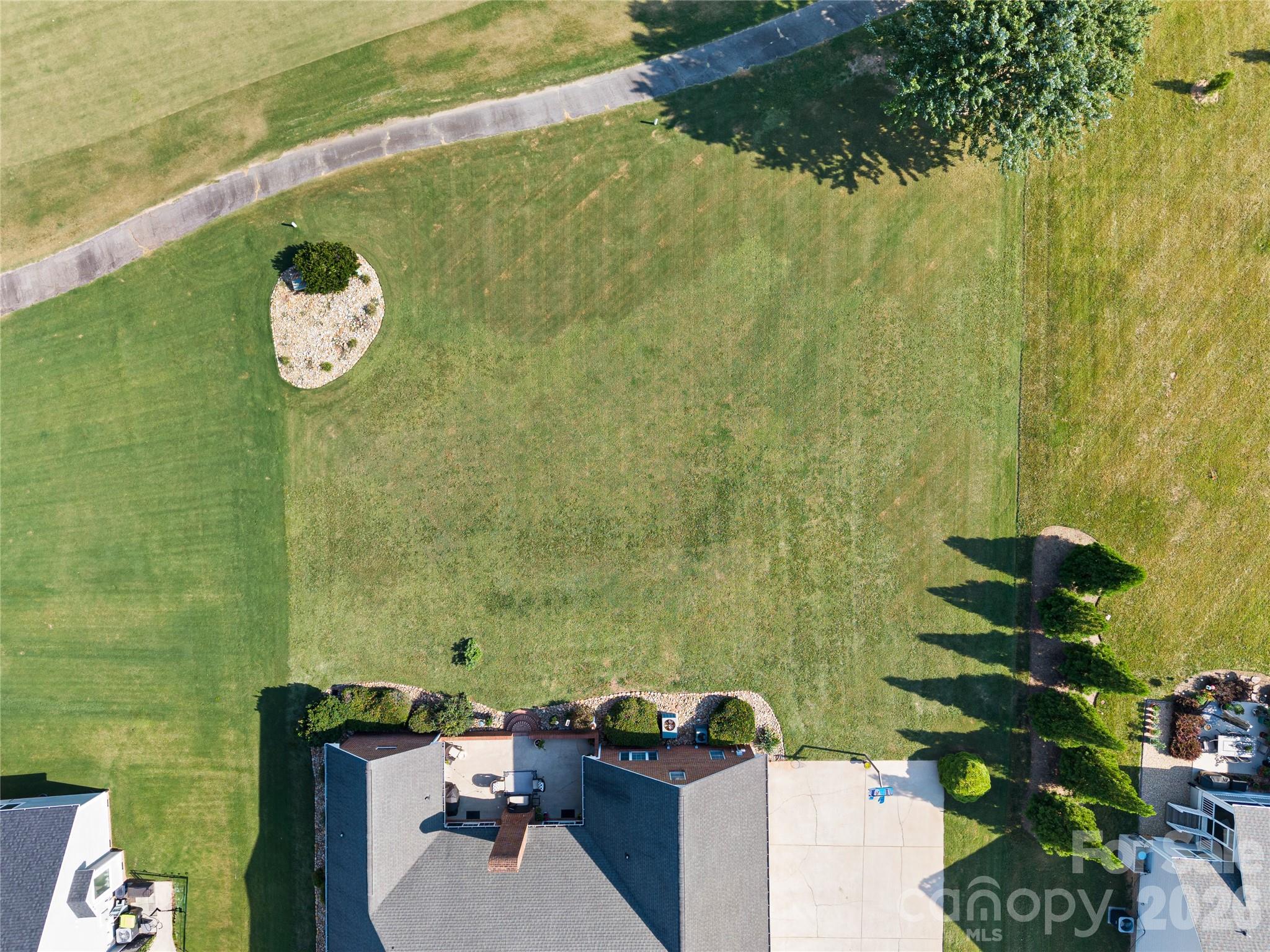 Links O Tryon - Residential